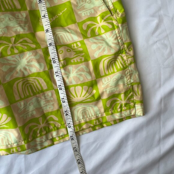 Nike Sportswear Men Small Bathingsuit or shorts Spring Break Woven‎ Flow Shorts - Picture 9 of 9